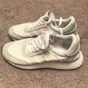 Adidas Inikita Pearl color